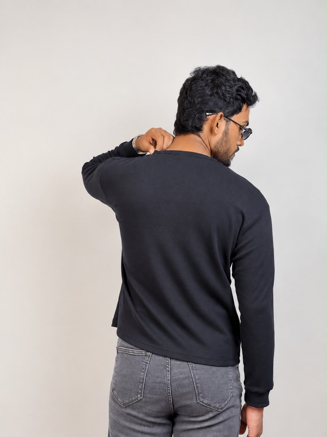 Henley - Black