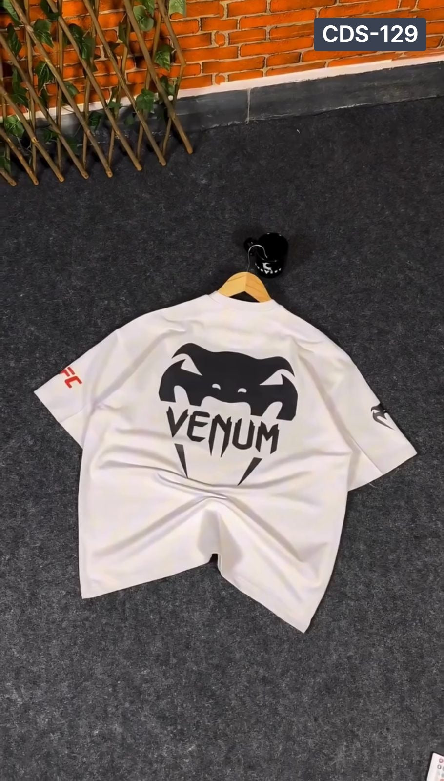 Venom Drop Shoulder